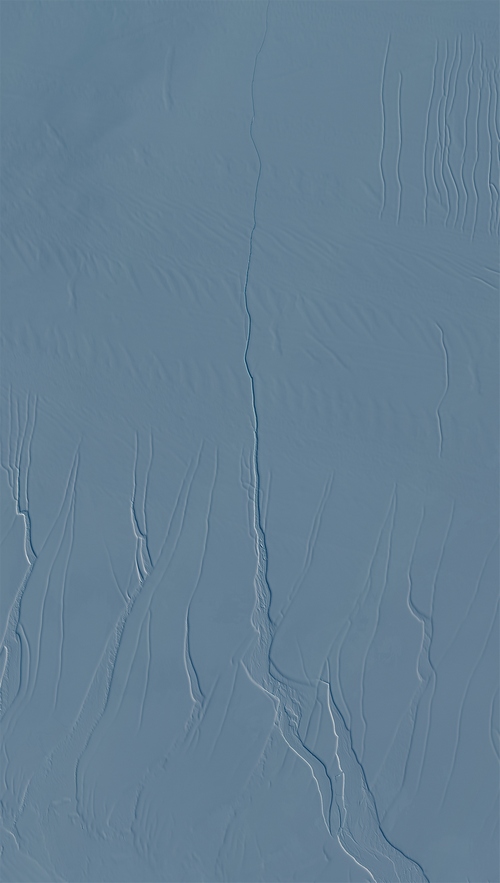 Fissura no gelo vista pelo Sentinel-2A. Copyright contains modified Copernicus Sentinel data (2017), processed by ESA, CC BY-SA 3.0 IGO