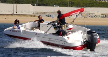 Ebbtide 2100 DCFC: Um barco simples e funcional – O passeio por vocação