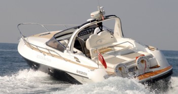 Hunton RS43: Com reminiscências da competição – Um barco fabuloso