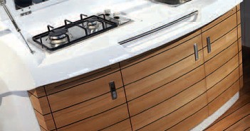 Key Largo 34 – Sessa Marine cria novos padrões
