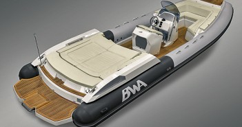 Novo barco semi-rígido BWA 8.9 TT