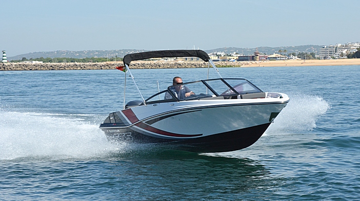 adrenalina pura catamaran