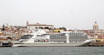 Porto de Lisboa recebe viagem inaugural e batismo de navio ultraluxuoso