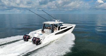 Aquila Power Catamarans apresenta o modelo 47 Molokai / Aquila Power Catamarans is taking fishing to new depths with the launch of the 47 Molokai