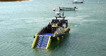 Zelim revela o primeiro barco do mundo não tripulado de resgate de homem ao mar