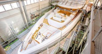 Conrad C144S Hull #3 entra na próxima fase de construção