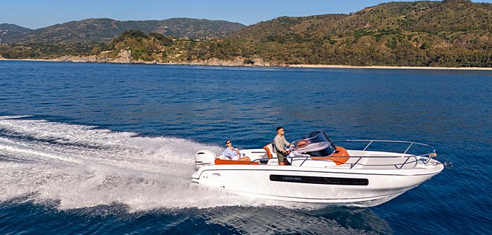 Capoforte CX240 Summer Edition: o branco brilhante do verão mediterrânico
