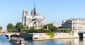 Bateaux Parisiens apresenta um novo cruzeiro para redescobrir Notre-Dame