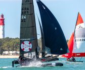 Befoil coroado Campeão do Mundo F16 em Medemblik