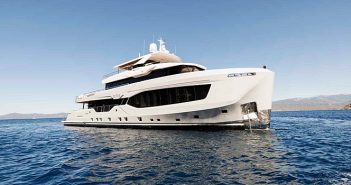 Numarine entrega o segundo superiate 40MXP e expande presença global