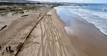 Porto de Lisboa investe mais de 2 milhões de euros na proteção costeira da Costa da Caparica